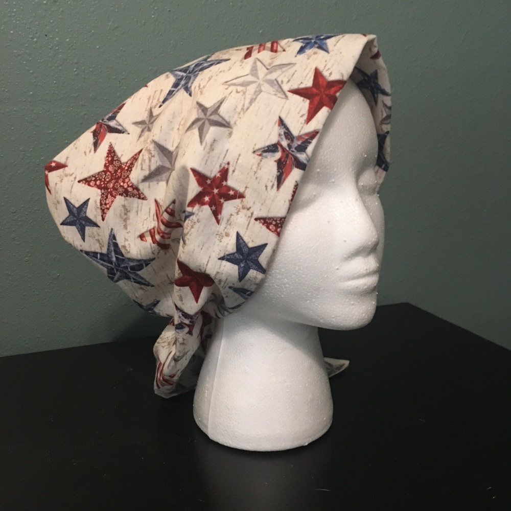 Headcovering with fun stars .